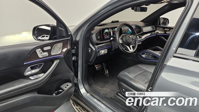 Mercedes-Benz GLE-Class 2022 — photo 13