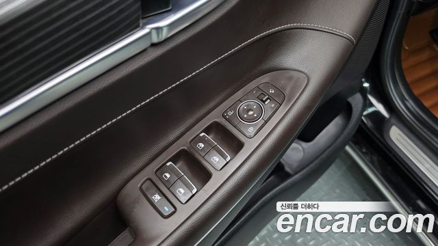 Hyundai Grandeur 2018 — photo 28