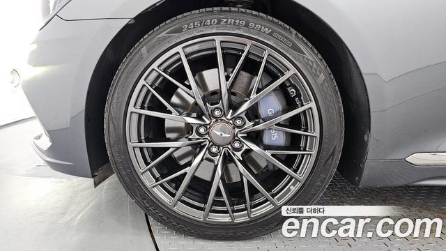 Genesis G80 2017 — photo 5
