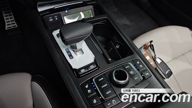 Genesis G80 2017 — photo 9