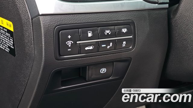 Genesis G80 2017 — photo 18