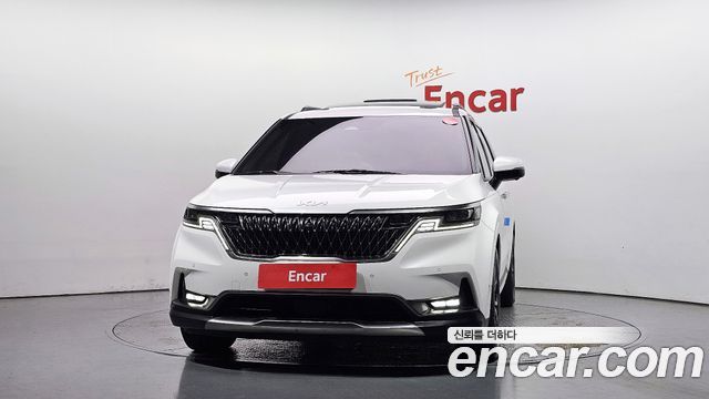 Kia Canival 2023 — photo 3