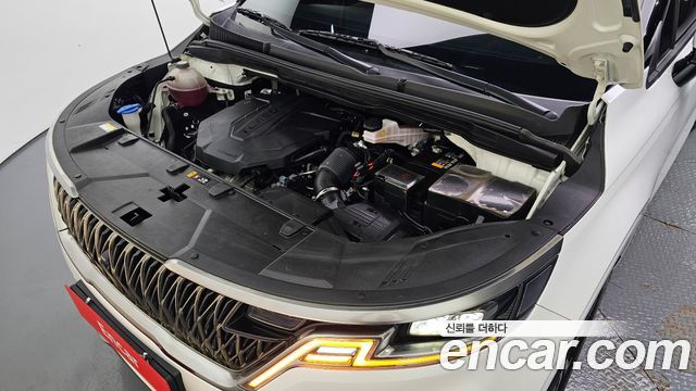 Kia Canival 2023 — photo 6