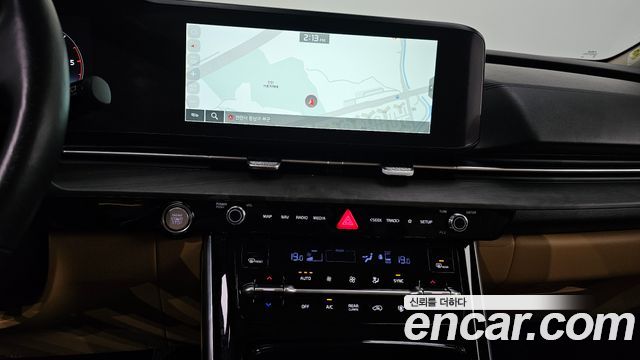 Kia Canival 2023 — photo 19