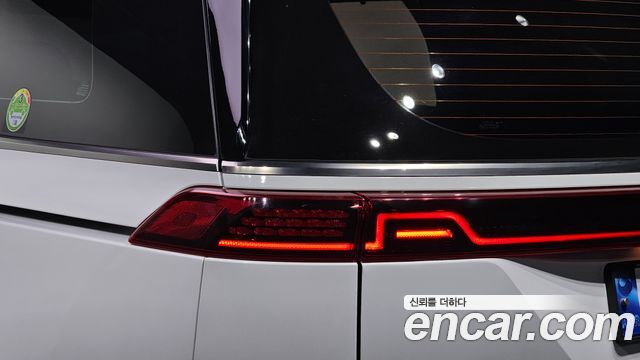 Kia Canival 2023 — photo 9