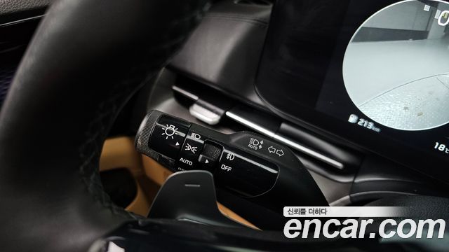 Kia Canival 2023 — photo 35