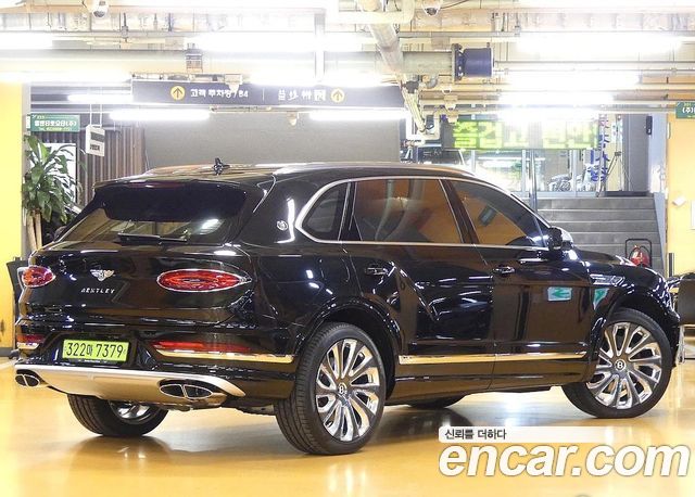 Bentley Bentayga 2026 — photo 2