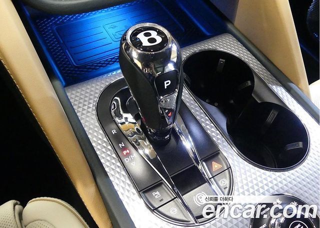 Bentley Bentayga 2026 — photo 9