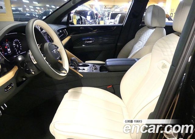 Bentley Bentayga 2026 — photo 10