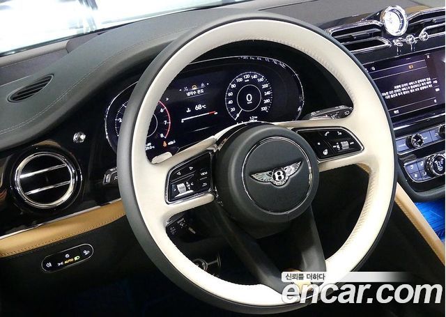 Bentley Bentayga 2026 — photo 12