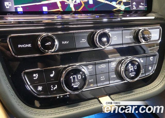 Bentley Bentayga 2026 — photo 16