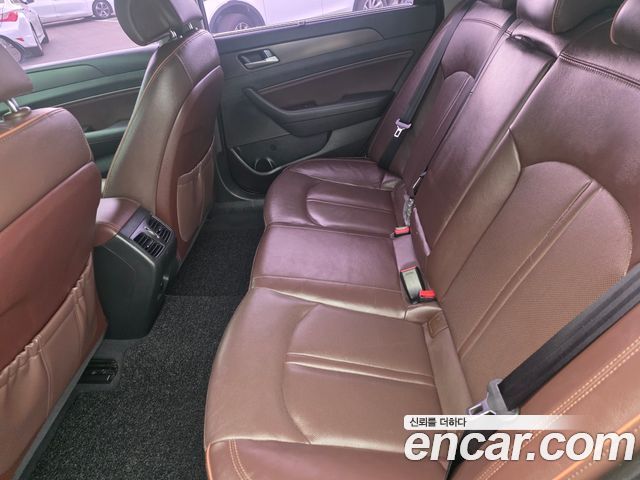 Hyundai Sonata 2017 — photo 18