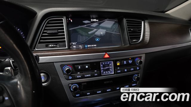 Genesis G80 2019 — photo 15