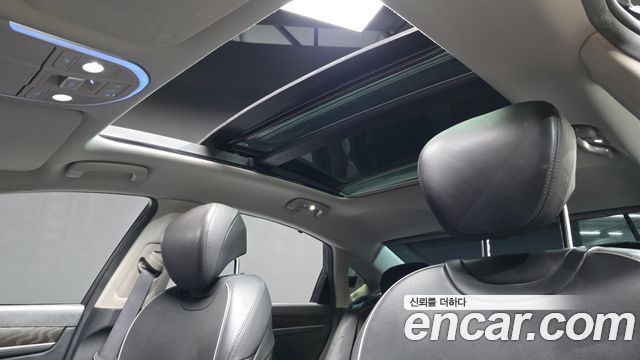Genesis G80 2019 — photo 18