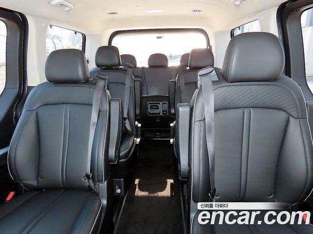 Hyundai Staria 2022 — photo 7