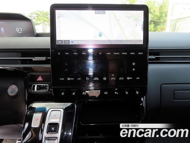 Hyundai Staria 2022 — photo 14