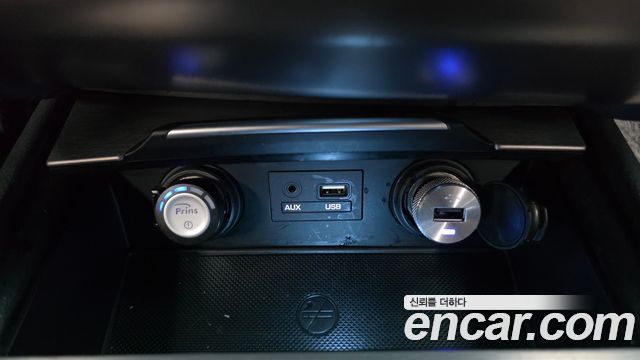 Hyundai Genesis 2016 — photo 13