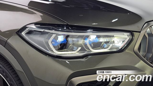 BMW X6 2022 — photo 8