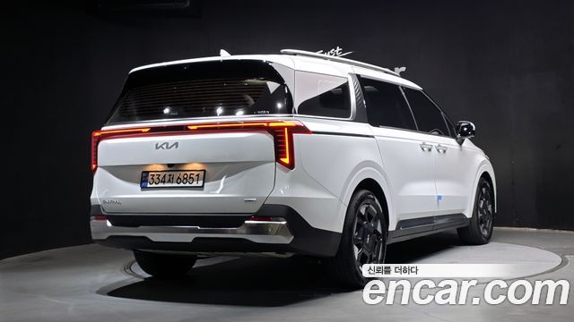 Kia Canival 2025 — photo 2
