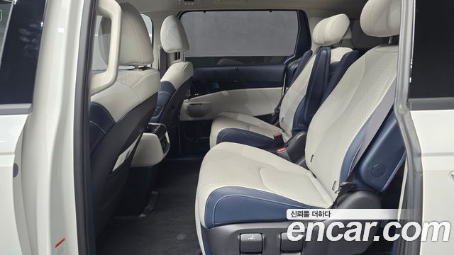 Kia Canival 2025 — photo 18