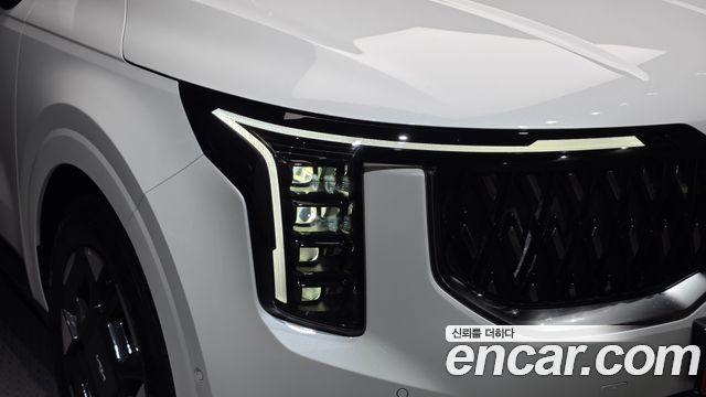 Kia Canival 2025 — photo 8