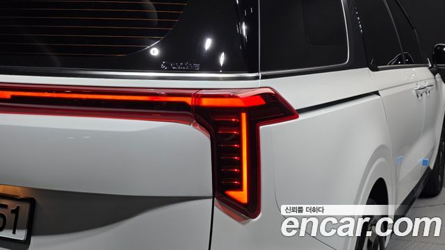 Kia Canival 2025 — photo 9