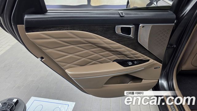 Kia K8 2023 — photo 15