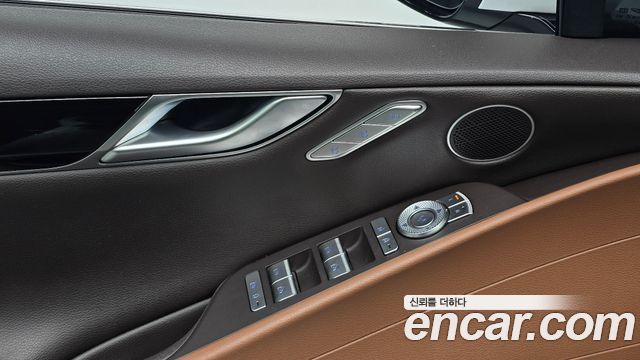Genesis G80 2022 — photo 25