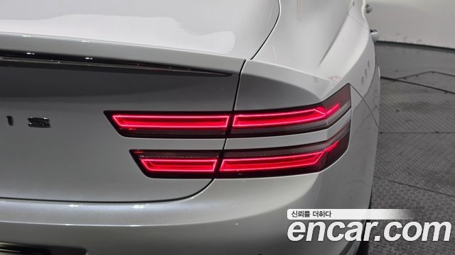 Genesis G80 2022 — photo 9