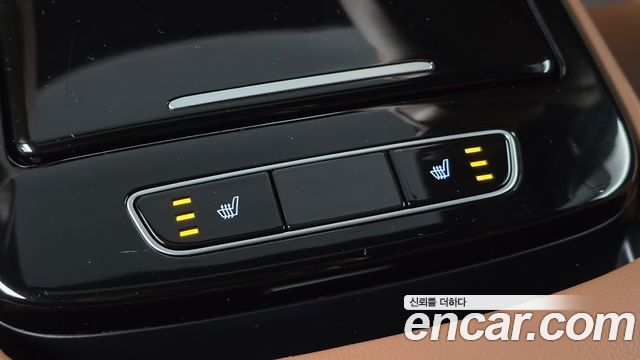 Genesis G80 2022 — photo 29