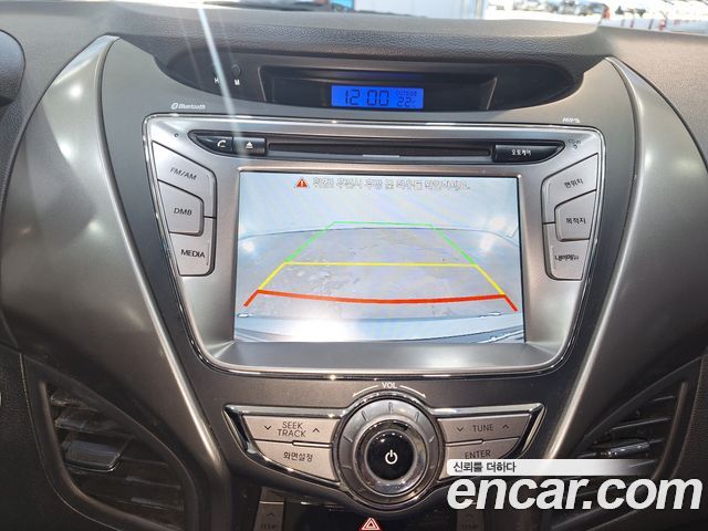 Hyundai AVANTE 2013 — photo 14
