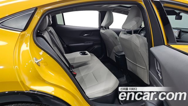 Toyota Prius 2024 — photo 17