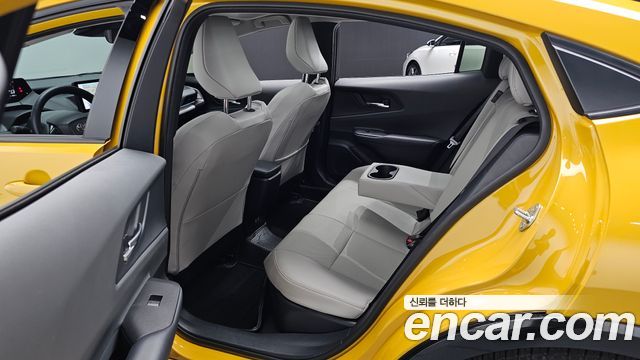 Toyota Prius 2024 — photo 18