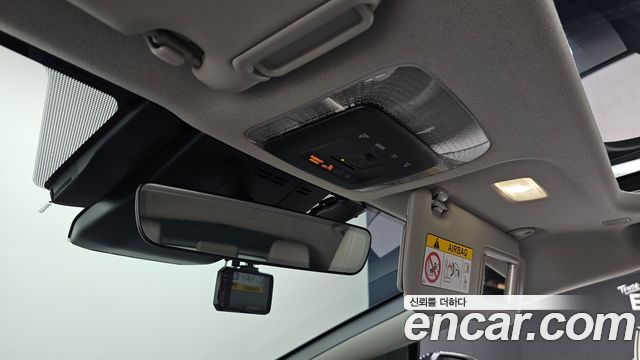 Toyota Prius 2024 — photo 24