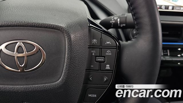 Toyota Prius 2024 — photo 34