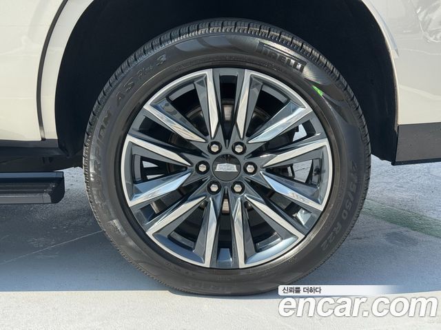 Cadillac Escalade 2022 — photo 7