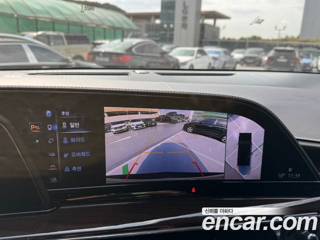 Cadillac Escalade 2022 — photo 17