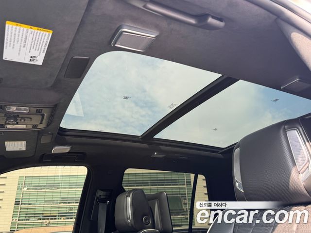 Cadillac Escalade 2022 — photo 18