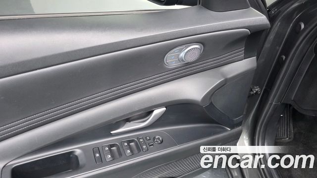Hyundai AVANTE 2024 — photo 17