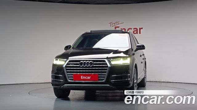 Audi Q7 2019 — photo 3