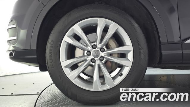 Audi Q7 2019 — photo 5