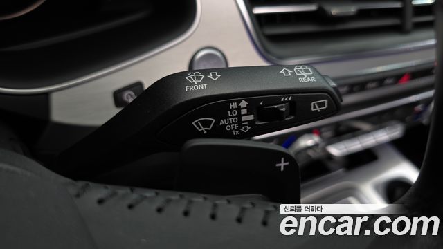 Audi Q7 2019 — photo 30