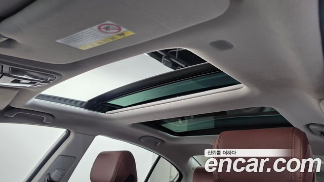 Kia K7 2016 — photo 22
