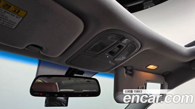Kia K7 2016 — photo 25