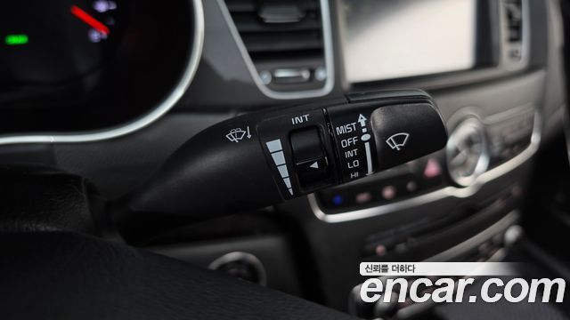 Kia K7 2016 — photo 27