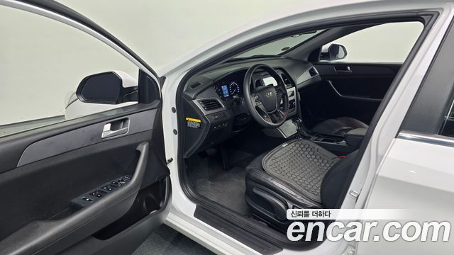 Hyundai Sonata 2017 — photo 11