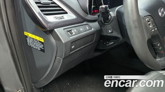 Hyundai Santafe 2015 — photo 26
