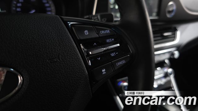 Hyundai Grandeur 2018 — photo 22