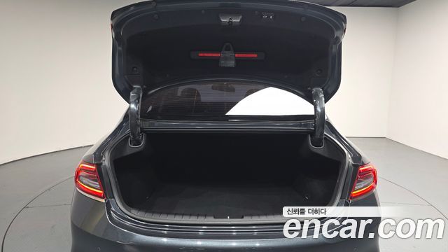 Hyundai Grandeur 2018 — photo 26