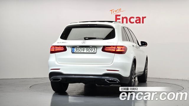 Mercedes-Benz GLC-Class 2018 — photo 4